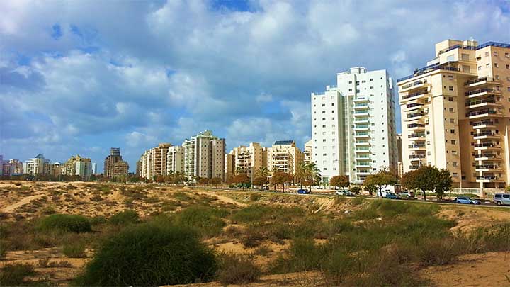 Monthly Daycare Cost and Fee Structure in Holon, Tel Aviv District, Israel