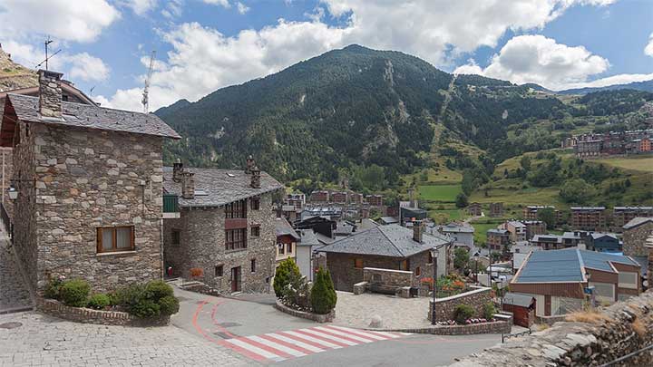 Monthly Daycare Cost and Fee Structure in Canillo City, Canillo Parishes, Andorra