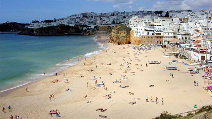 Daycare Cost and Fee Structure in Albufeira, Algarve Region, Portugal