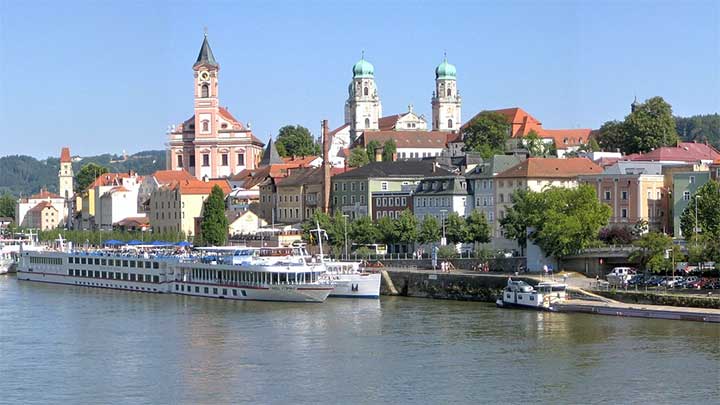 Monthly Daycare Cost and Fee Structure in Passau, Bavaria, Germany