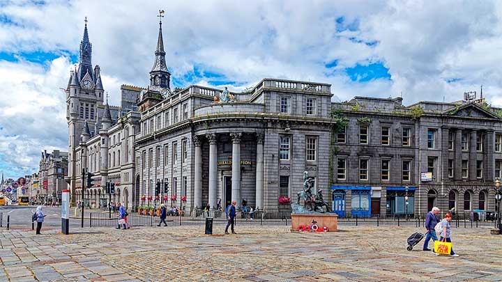 Daycare Cost and Fee Structure in Aberdeen City, Scotland, United Kingdom